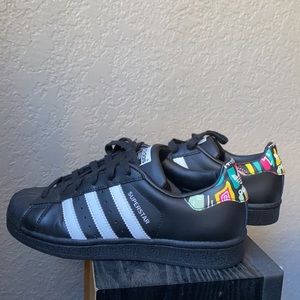 Black Adidas Superstar Shoes